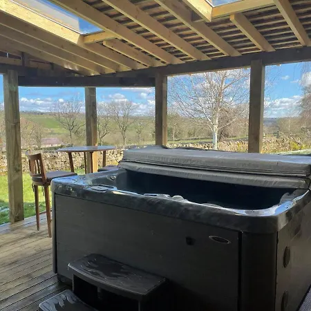 Rookery Barn An Amazing Country Retreat Hot Tub