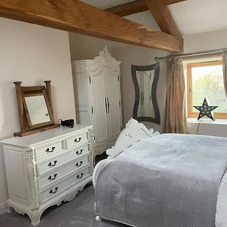 Rookery Barn An Amazing Country Retreat Hot Tub