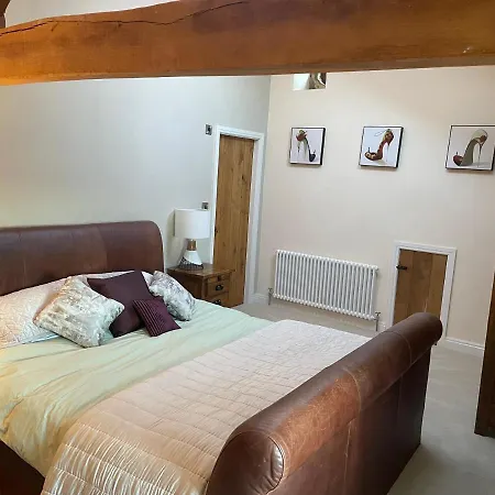 Rookery Barn An Amazing Country Retreat Hot Tub *